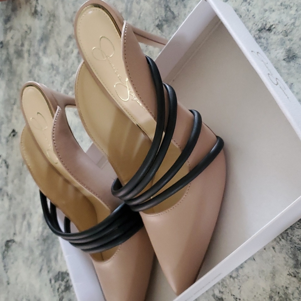 Jessica Simpson Nude/Black heeled mule